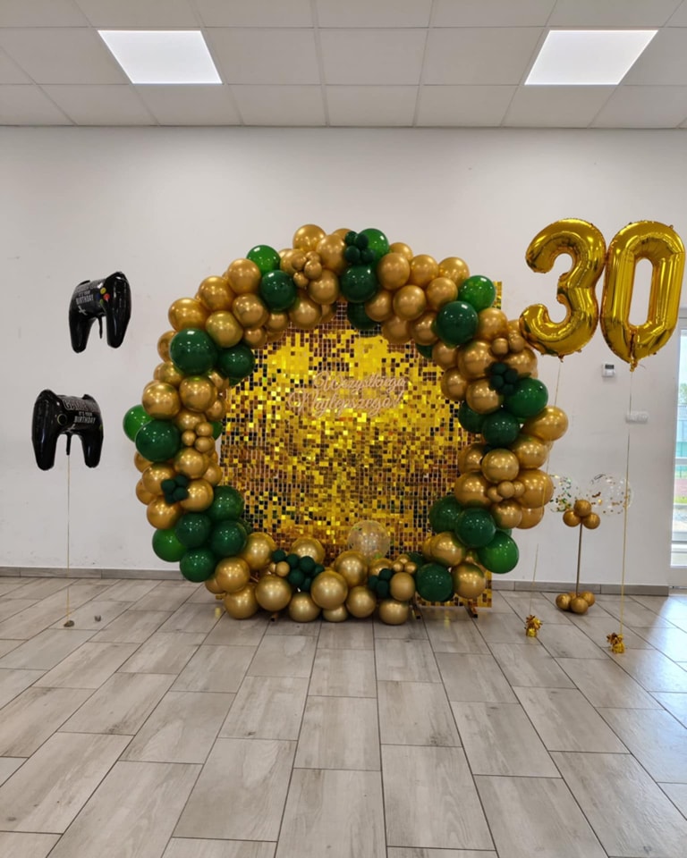 30 urodziny w zieleni i złocie z okrągłą ścianką - Nosalin - zdjęcie 3